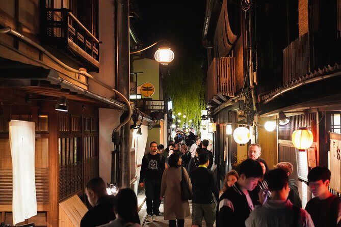 1-Day Kyoto and Nara Highlights Day Trip with a Private Car - Fushimi Inari’s torii path: the first wow moment