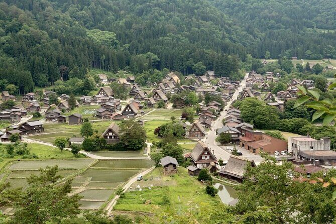 1-Day Takayama Tour: Explore Scenic Takayama and Shirakawago - Where the schedule can feel tight