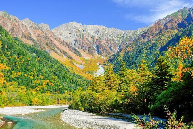 1-Day Tour from Nagano and Matsumoto Kamikochi & Matsumoto Castle - Matsumoto Castle: the included guided walk you should lean into