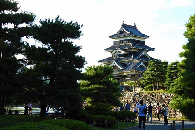 1-Day Tour from Nagano and Matsumoto Kamikochi & Matsumoto Castle - Who this tour suits best (and who should think twice)