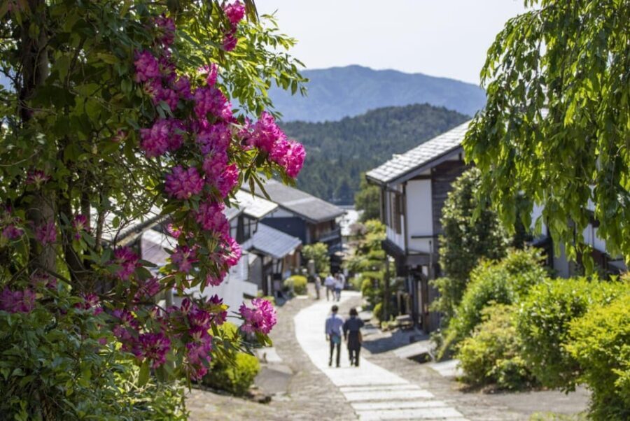 1-Day Tour from Nagoya: Hiking the Historic Nakasendo Trail - Magome-juku After the Hike: Snacks, Souvenirs, and a Different Kind of Atmosphere