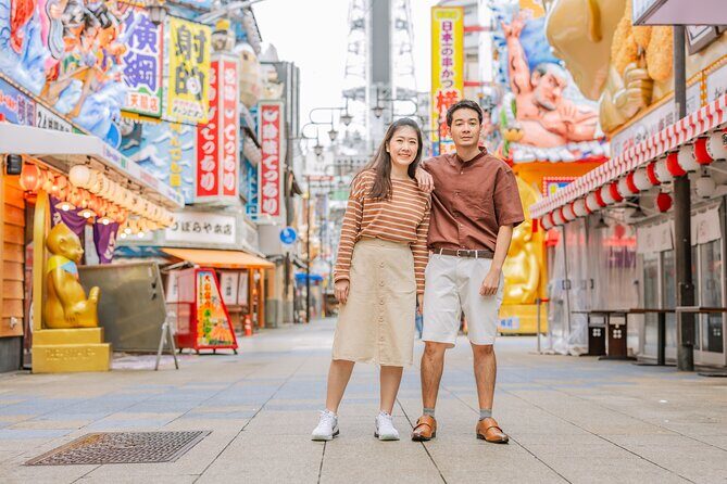1 Hour Private Photoshoot in Osaka - Meeting at Osaka Castle, Then Shooting Across the City