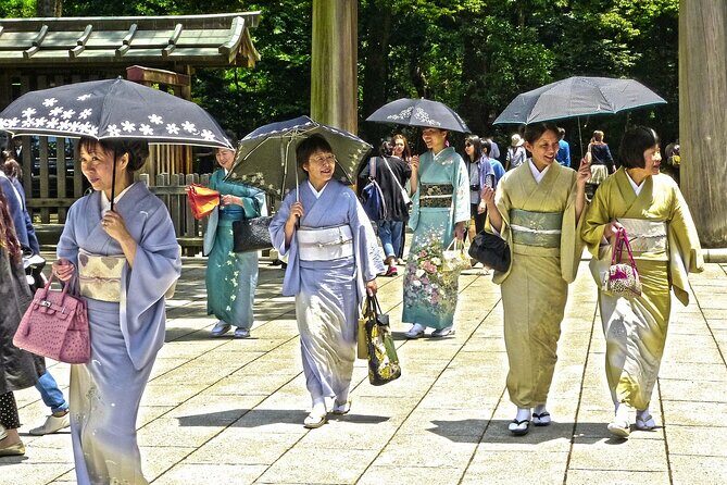 10-Day Private Tour with more than 60 Attractions in Japan - Tokyo starter day: Tsukiji, temples, Shibuya energy, and optional skyline thrills