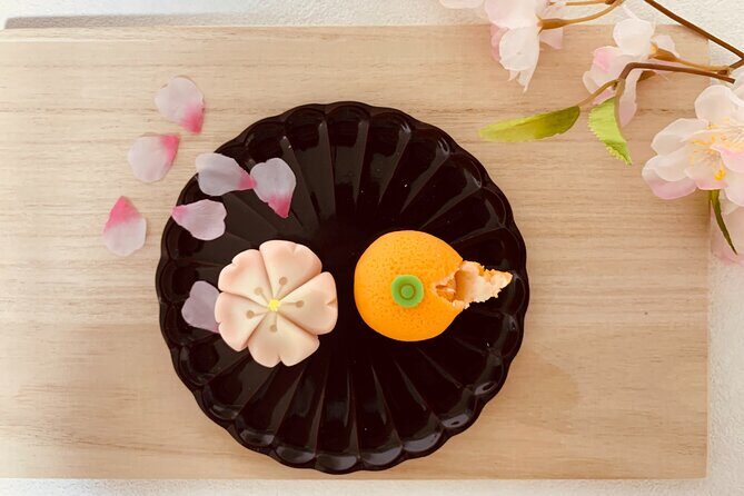 2 Hours Mochi &Nerikiri Making & Matcha Class in Bunkyo - Picking your course: Mochi, Dango, Nerikiri, or the full combo