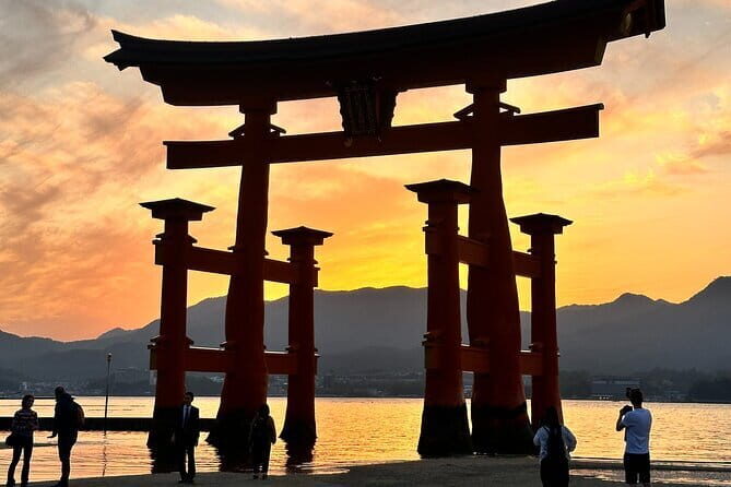 4 Hour Private Hiroshima City Walking Tour - Shukkeien Garden: your calm reset at the end