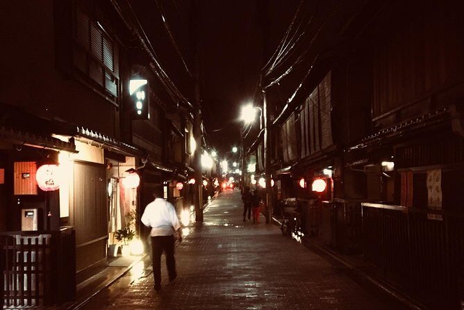4 hours private tour of Kyoto - Fushimi Inari-taisha: torii gates, Shinto meaning, and walking at your pace