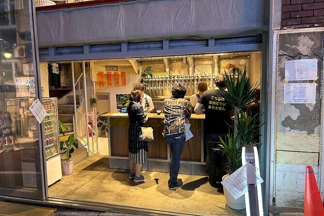 4 Hours Shibuya - Shinjuku Night Tour - Shinjuku’s Night Hits: Kabukicho, Golden Gai, and Godzilla Square