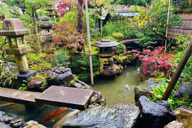 7 Hours Kanazawa Private Guided Tour - Omicho Market: the lunch stop that keeps the day human
