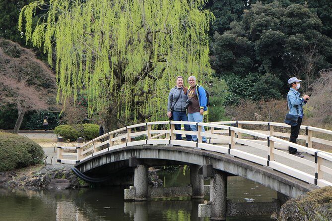 8-hour Tokyo tour by qualified tour guide using public transport - Asakusa and Sensoji Temple: Old Tokyo in Plain Sight