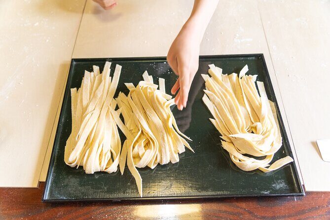 A class on Making Hoto, Yamanashi's Traditional Dish - Indoor Tatami Room Comfort Near Lake Kawaguchi