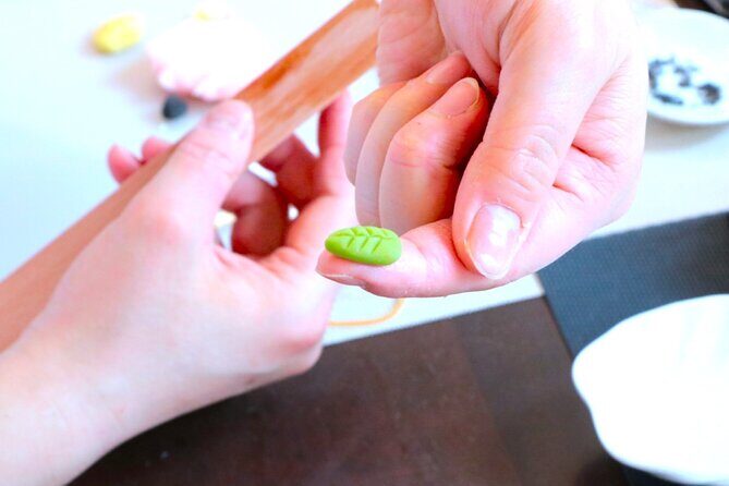A perfect Japanese experience: Tea Ceremony and Mochi Forming - Tea ceremony in a chair-friendly room with your wagashi