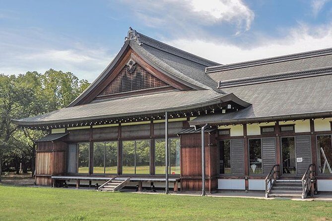A Tour to Explore the Symbol of Osaka: Osaka Castle - Starting at Osaka Museum of History: Why This First Stop Matters