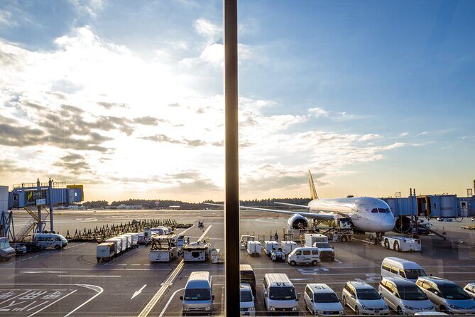 Airport transfer between Haneda and Tokyo or Disney or Yokohama - How pickup works at Haneda: flight tracking and meet-up clarity