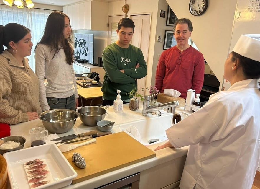 AKEMI's SUSHiKiTCHEN: A fun sushi cooking lesson in Tokyo - Fish prep, seafood handling, and why it matters
