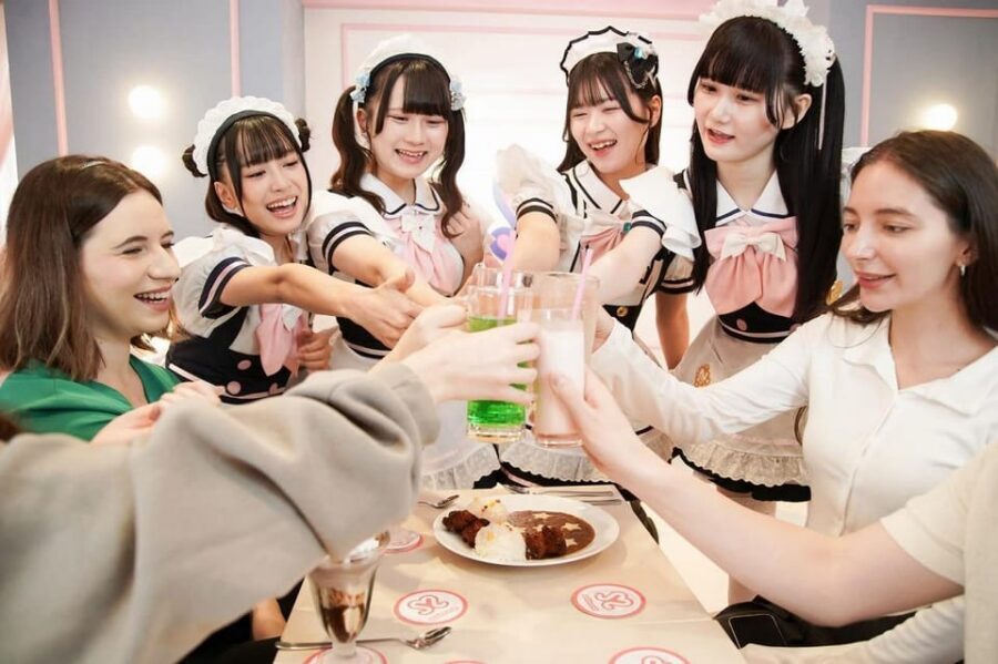 Akihabara: Anime & Gaming Adventure Tour (Group or Private) - Gachapon Hall: tiny souvenirs with big personality