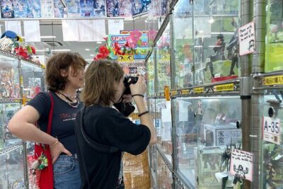 Akihabara Otaku Group Tour - How the tour handles anime, manga, and retro game shopping (the part you’ll actually feel)