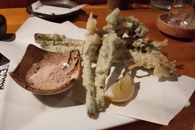 All-inclusive Hiroshima Nighttime Food and Cultural Immersion - Drink choices: alcohol or non-alcoholic with every stop