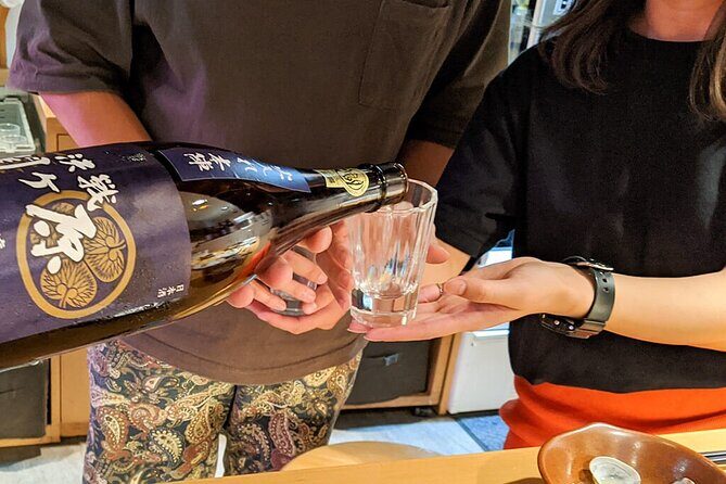 All-You-Can-Drink Sake Tasting Tour in Nagoya - The sake tasting: sweet-to-dry styles, plus warm and cold