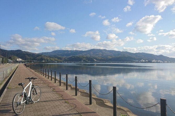 Amanohashidate Sand bar & culture e-bike tour - Manai Shrine and Motoise Konojinja: Shinto details worth slowing for