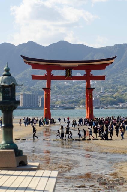 Amazing Hiroshima: Private City Tour with a Local Guide - Hiroshima and Miyajima in one day: why this route makes sense