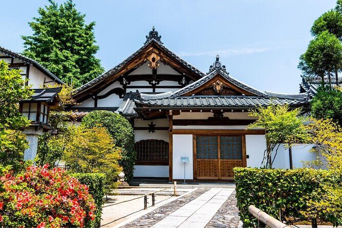 Arashiyama from Kyoto: Private & Personalized with a Local Guide - Logistics and comfort: walking in Kyoto is not optional