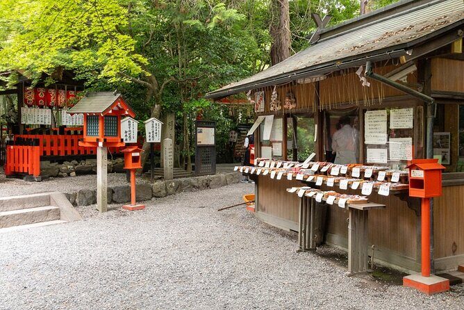 Arashiyama Hidden Gems: Walking Tour escaping crowds - Osawa-no-ike pond: Japan’s oldest artificial pond in quiet bamboo