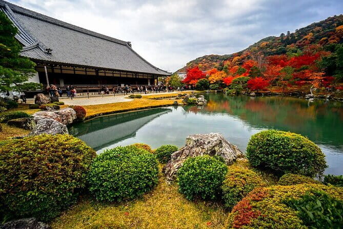 Arashiyama Walking Tour with Optional Sagano Romantic Train Ride - Meeting at Arashiyama Station and Getting the Pace Right