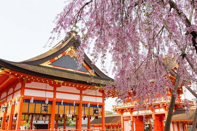 Arashiyama Walking Tour with Optional Sagano Romantic Train Ride - Street-Food Stroll: Taste Without Turning It Into a Shopping Mission