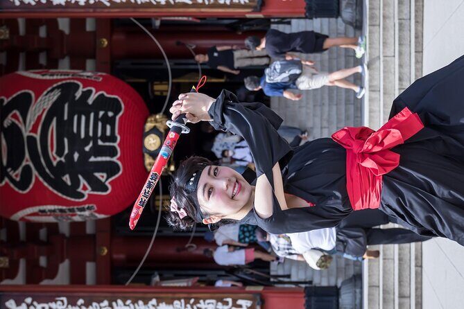 Asakusa's Historic Treasures - Karaoke Tea Time: High-Quality Singing Plus Drinks