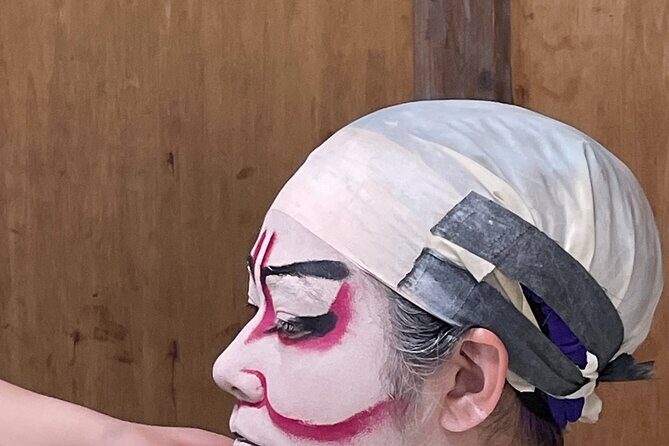 Authentic Kabuki Transformation & Mini Performance at Aioiza Gifu - Lunch in Mizunami: a free local break that keeps the day real