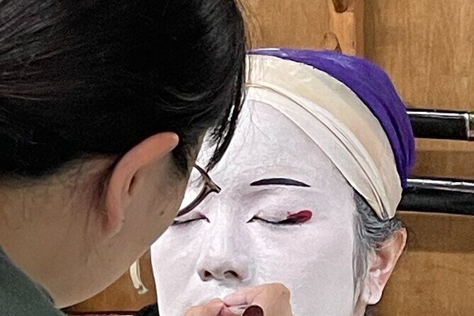 Authentic Kabuki Transformation & Mini Performance at Aioiza Gifu - Price and value: why $325.15 can make sense here