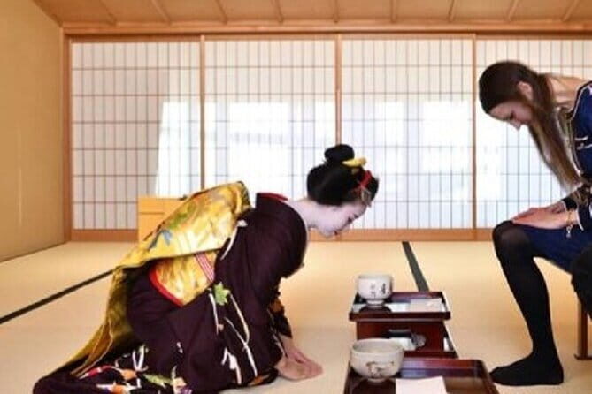 Authentic Kyoto Gion Geisha/Maiko Cultural Experience - From Gion-Shijo to Hanamikoji: a short walk with meaning