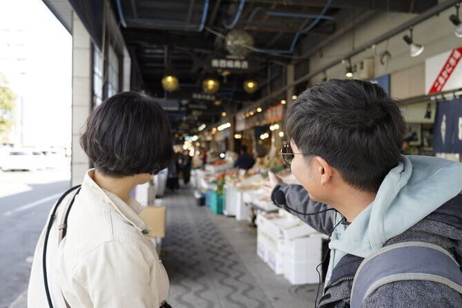 Authentic Sapporo: Nijo Market Seafood Lunch & Local History Tour - The Route: Clock Tower to Odori Park (Get Oriented Fast)
