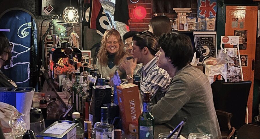 Bar hopping: Create lasting memories with TOMODACHI guides! - Stop 3: Finishing strong with more drinks and food options
