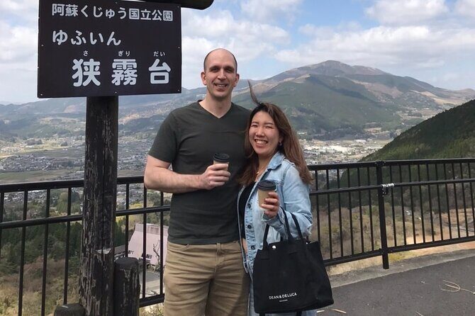 Beppu & Yufuin: Hassle-free Scenic Minivan Half-day Tour - Stop 1: Umi Jigoku’s Sea Hell steam and cobalt waters (30 minutes)