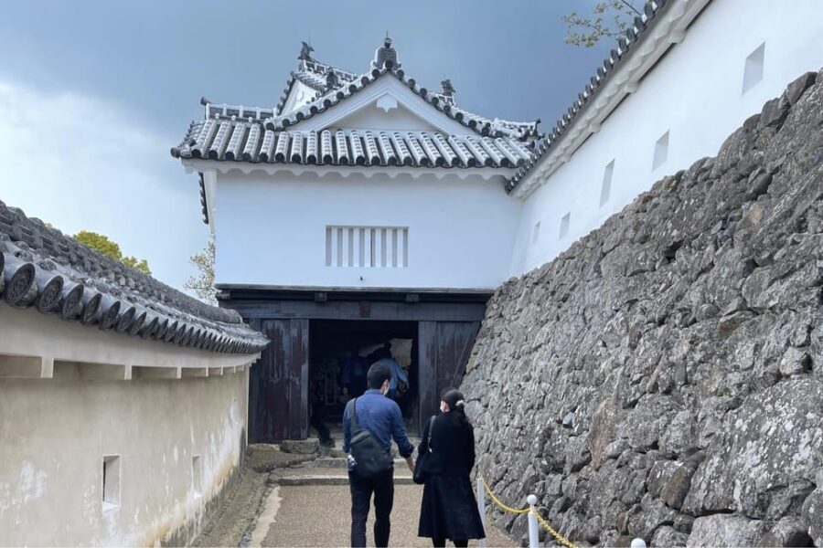Best of Himeji Castle: 3hr Tour with Licensed Guide - Should you book this Himeji Castle and Koko-en tour?