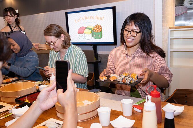 Best Sushi Making Class in Tokyo: Sushi Making Class Shibuya - Eating at the end: why the meal included matters