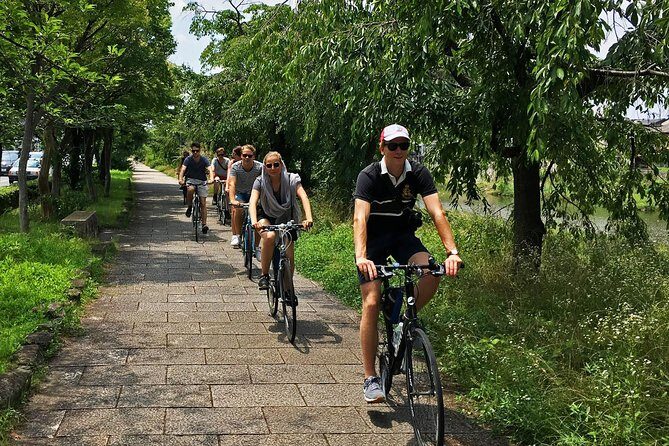 Bike Tour Exploring North Kyoto plus Lunch - Stop 1: Nishi Honganji and the calm that hits before the crowds
