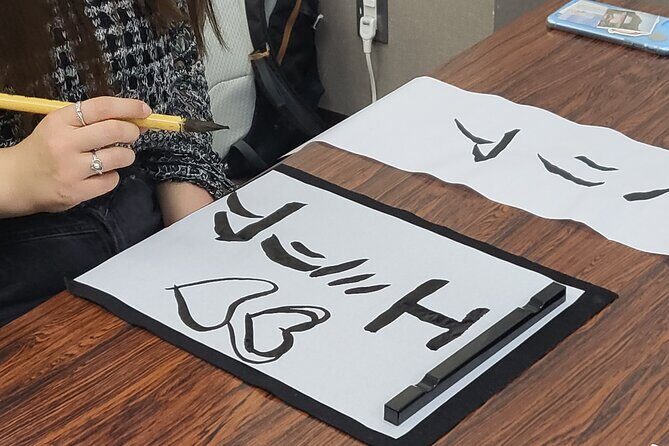 Calligraphy Workshop in Namba, Dotonbori - Inside the Classroom: Two Hours of Technique and Calm