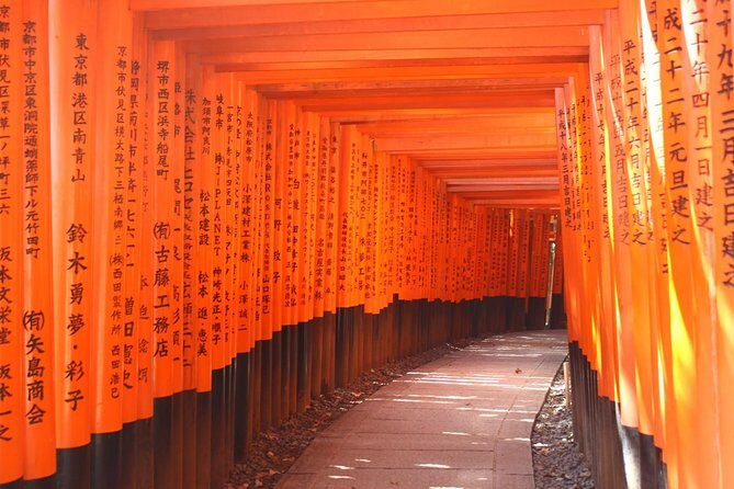 Carefree Private Exploration of Fushimi Inari, Gion, Kiyomizudera, and More - Yasaka Pagoda: the skyline marker since 1440