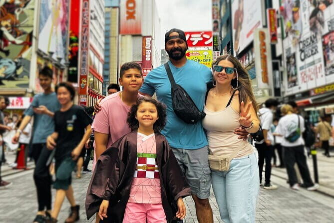 Christmas Magic in Tokyo! Private & Family-Friendly Walking Tour - Ginza’s Clean Lines: Shopping District, Culture Mood, Quick Time