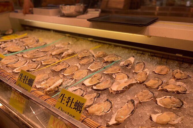 Classic Tsukiji Food Tour - Stop 2: Tsukiji Hongan-ji for a quick cultural reset