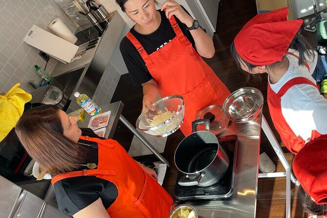 Cooking Ramen&Gyoza/KatsuCurry/Bento/Okonomiyaki+Store Tour@Osaka - The Tenmangu area shop walk: local ingredients, not tourist talk