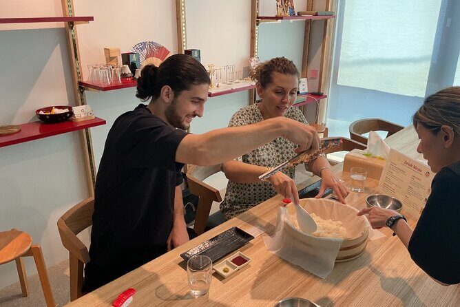 Cozy Tokyo Class: Ramen, Sushi, Sake Pairing & Cultural Exchange - Tsukishima meeting point and how to plan your 3 hours