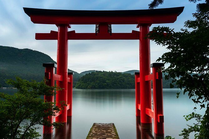 Custom Private Tour in Hakone with a Certified Local Guide - Hakone-Machi, Onshi Hakone Park, and Hakone Shrine: The Free Highlights