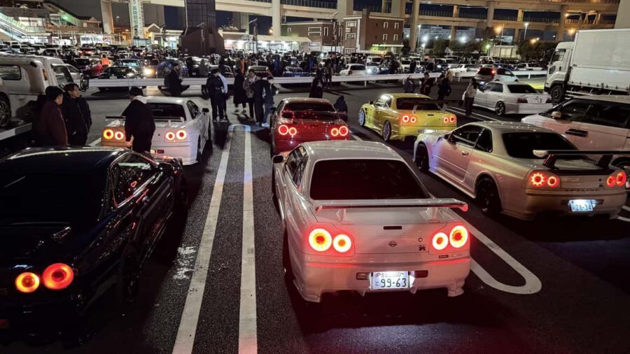 Daikoku & Tokyo JDM Night Tour in R34 or TopSecret R35 GT-R - The Daikoku PA car meet is the whole point