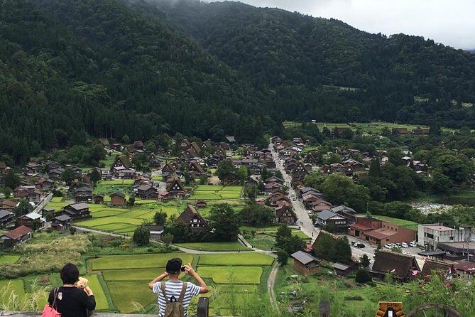 [Day trip bus tour from Kanazawa Station] Weekend only! World Heritage Shirakawago Day Bus Tour - Key things that make this tour work well