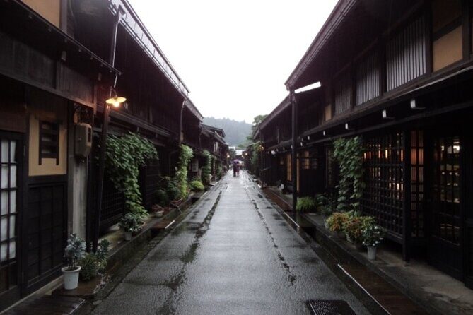 Day Trip for Shirakawago ,Takayama & gujo hachiman from Nagoya - Shirakawa-go Gassho-zukuri houses: the best stop, shortest time