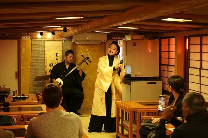 Dinner Cruise with Show, Beef Sukiyaki, Drink, Tokyo Tower Option - Key things that make this cruise worth your evening