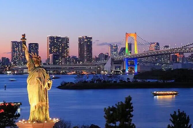 Dinner Cruise with Show, Beef Sukiyaki, Drink, Tokyo Tower Option - Who should book the Tokyo Tower cruise option